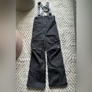 REI Gore Tex Bib Snow/Ski Pants, Men’s Small Short